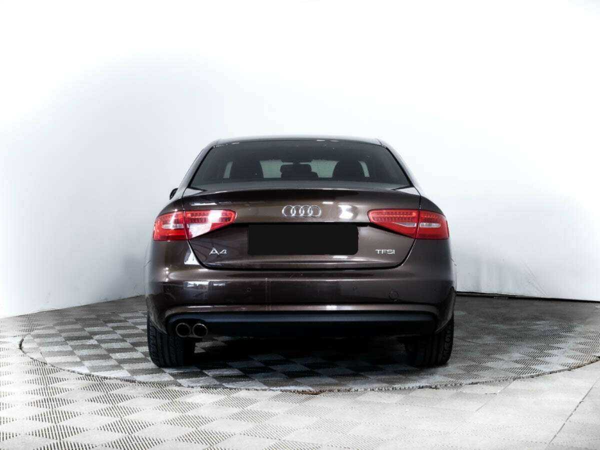 Audi A4 с пробегом — 2015 год. Фото: #3
