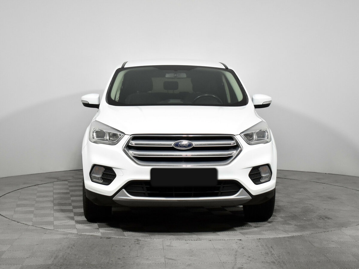 Ford Kuga с пробегом — 2017 год. Фото: #1