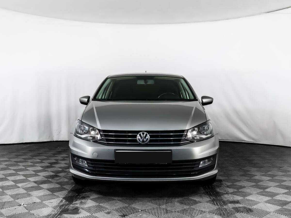 Volkswagen Polo с пробегом — 2018 год. Фото: #1