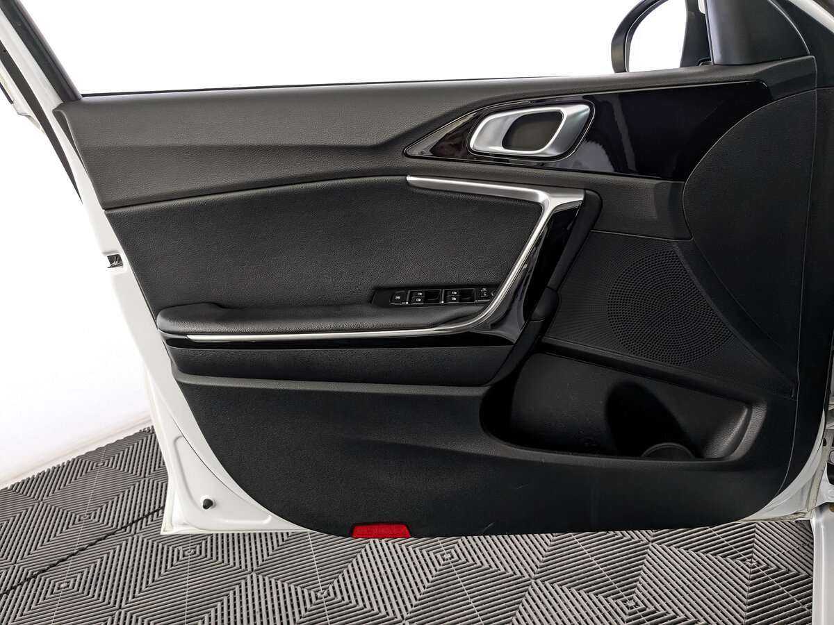Kia Ceed с пробегом — 2021 год. Фото: #14