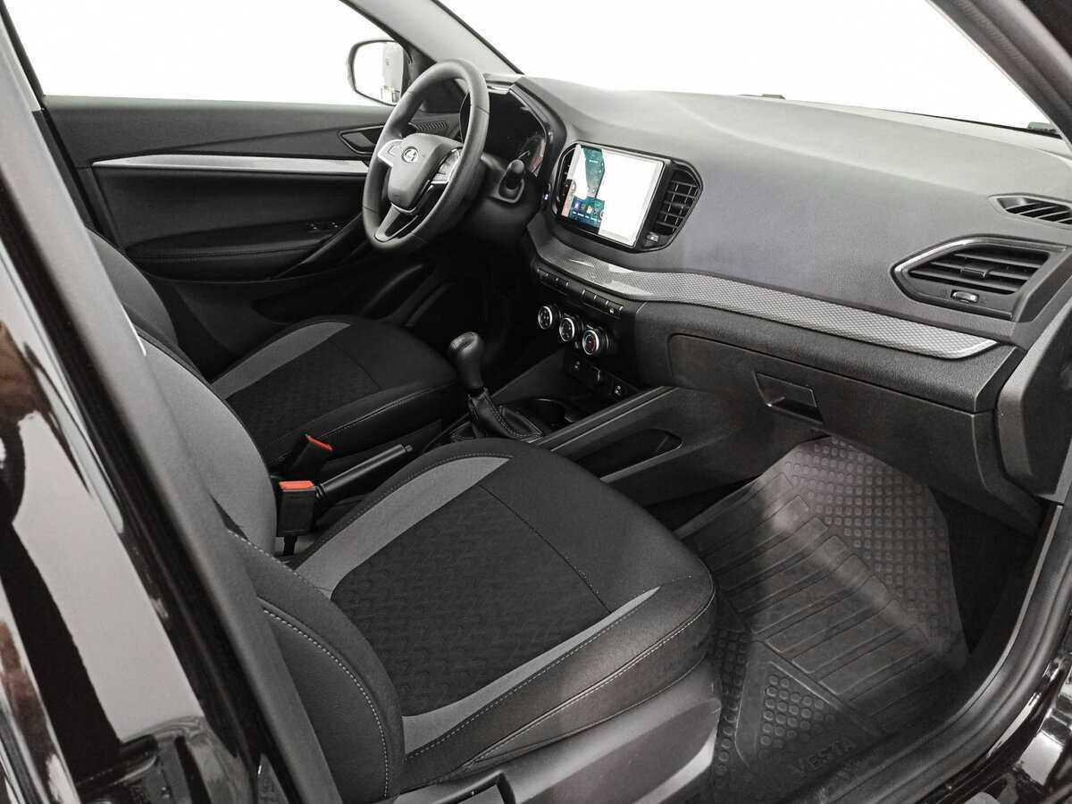 Lada (ВАЗ) Vesta с пробегом — 2023 год. Фото: #6