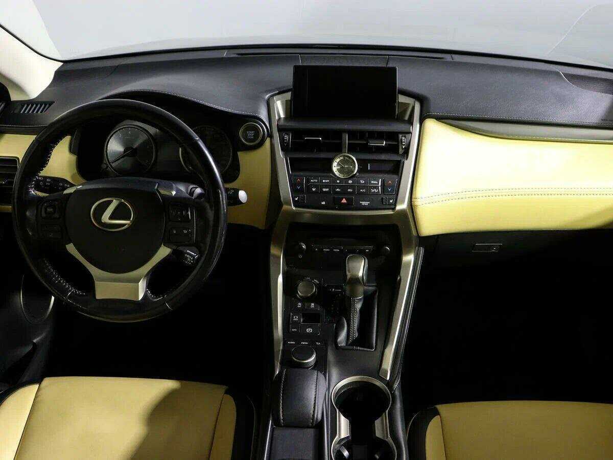 Lexus NX с пробегом — 2015 год. Фото: #11