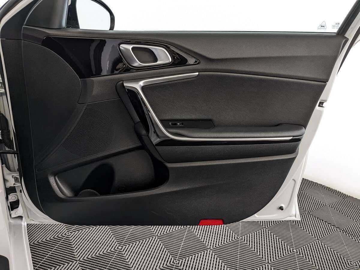 Kia Ceed с пробегом — 2021 год. Фото: #20