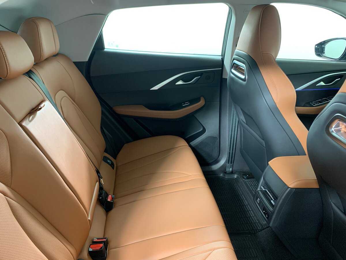 OMODA C5 с пробегом — 2023 год. Фото: #17