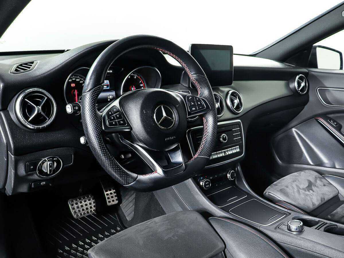 Mercedes-Benz CLA с пробегом — 2016 год. Фото: #12