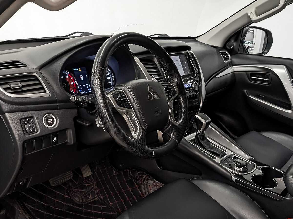 Mitsubishi Pajero Sport с пробегом — 2020 год. Фото: #14