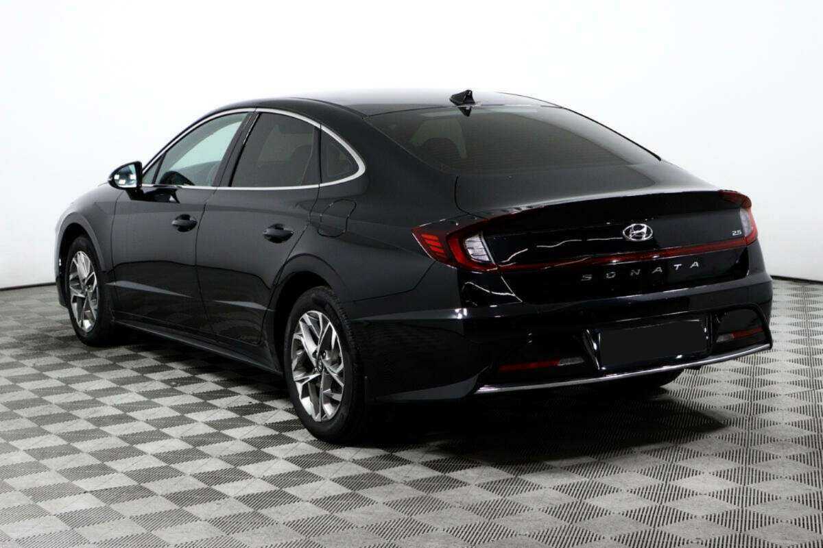 Hyundai Sonata с пробегом — 2021 год. Фото: #3
