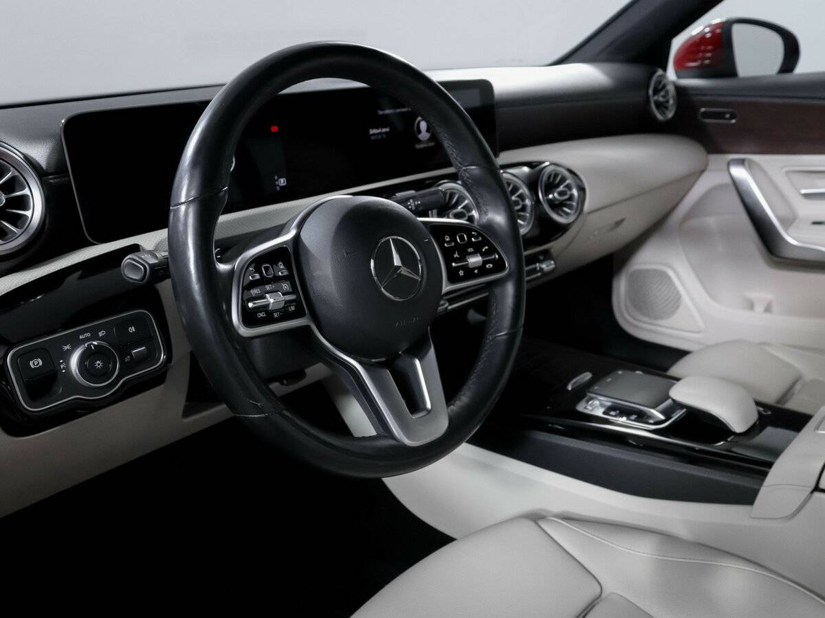 Mercedes-Benz A-Класс с пробегом — 2019 год. Фото: #10