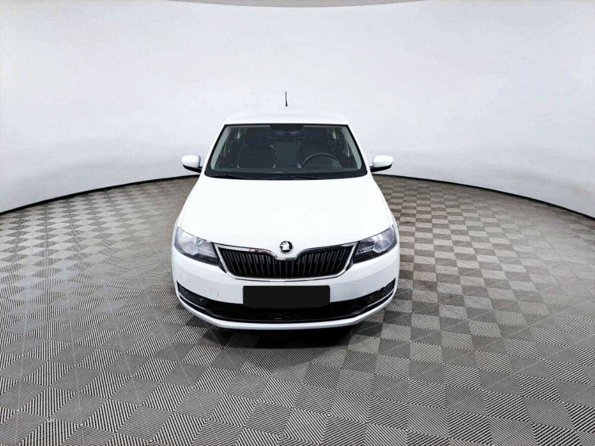 Skoda Rapid с пробегом — 2018 год. Фото: #0