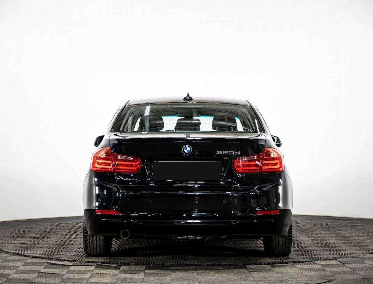BMW 3 серии с пробегом — 2013 год. Фото: #4