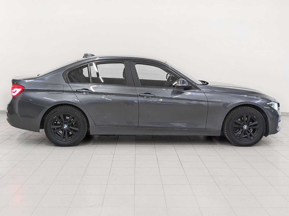 BMW 3 серии с пробегом — 2018 год. Фото: #3