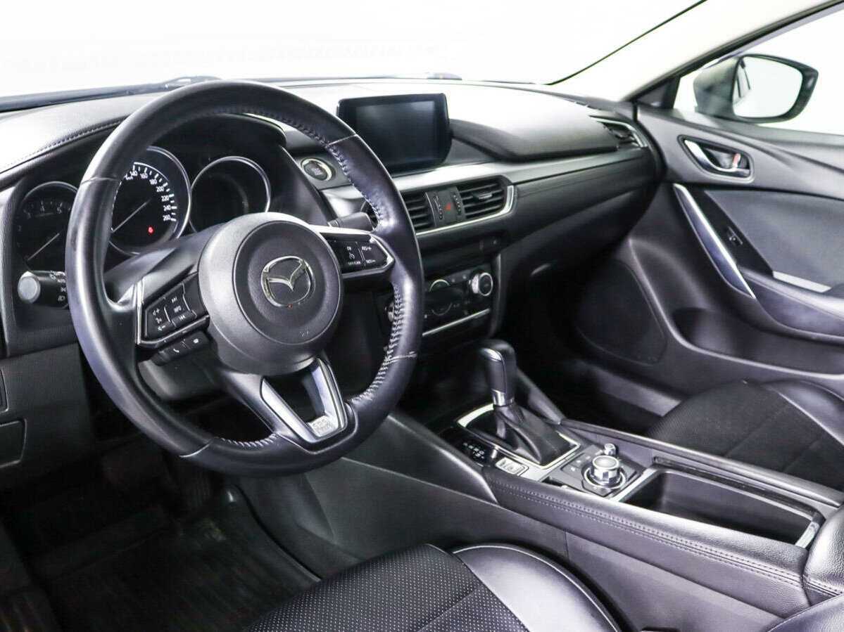 Mazda 6 с пробегом — 2017 год. Фото: #11