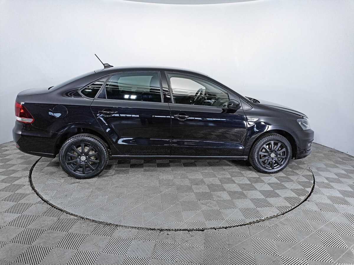 Volkswagen Polo с пробегом — 2018 год. Фото: #3