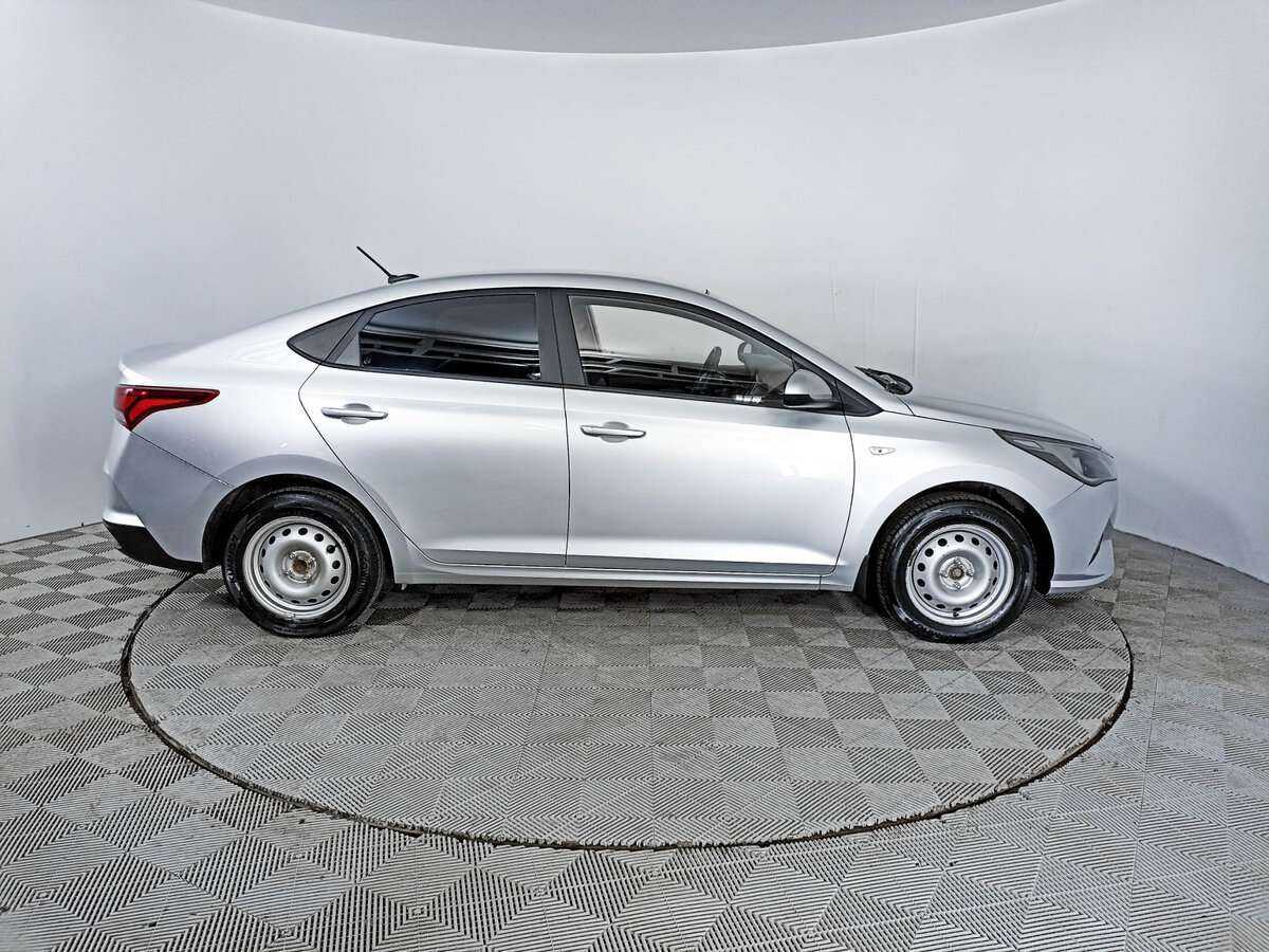 Hyundai Solaris с пробегом — 2020 год. Фото: #3