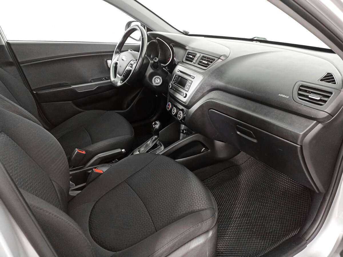 Kia Rio с пробегом — 2015 год. Фото: #8