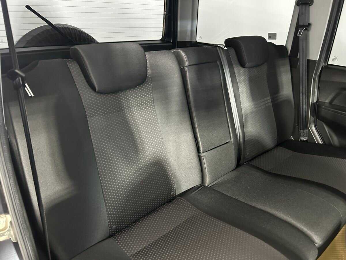 УАЗ Patriot с пробегом — 2016 год. Фото: #14