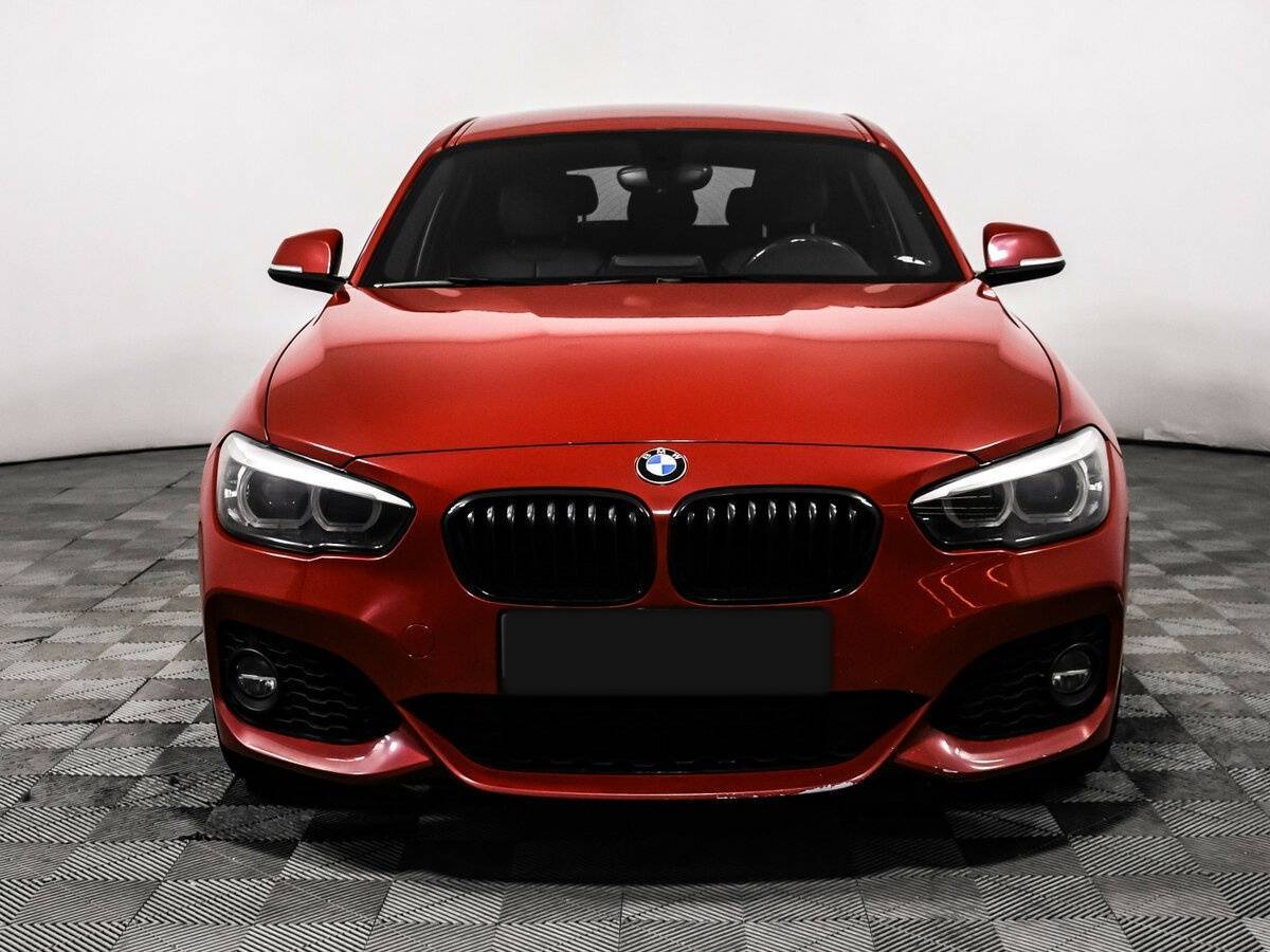 BMW 1 серии с пробегом — 2018 год. Фото: #1