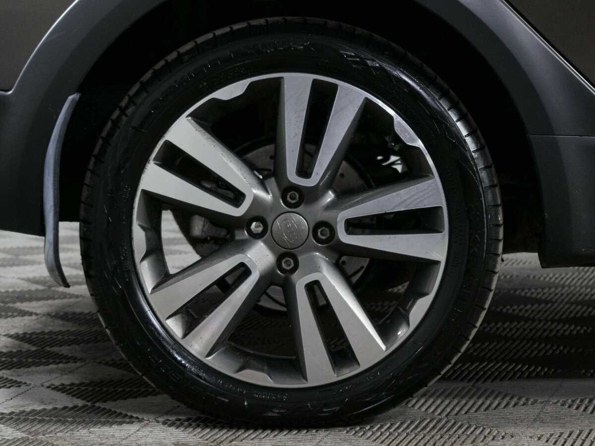 Lada (ВАЗ) Vesta с пробегом — 2019 год. Фото: #15