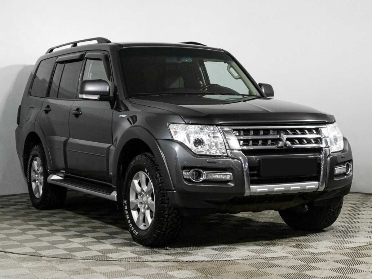 Mitsubishi Pajero с пробегом — 2014 год. Фото: #2