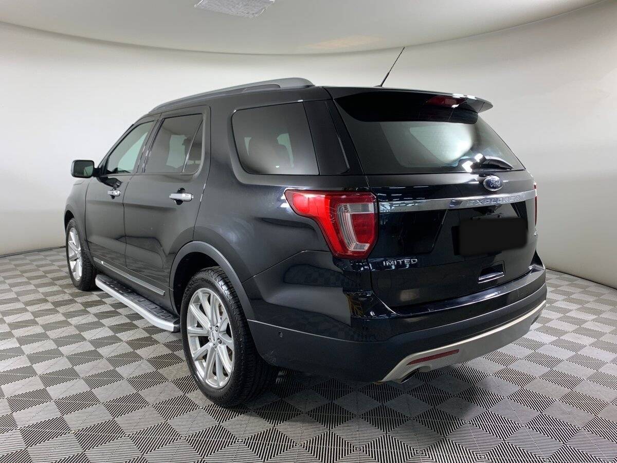 Ford Explorer с пробегом — 2016 год. Фото: #6