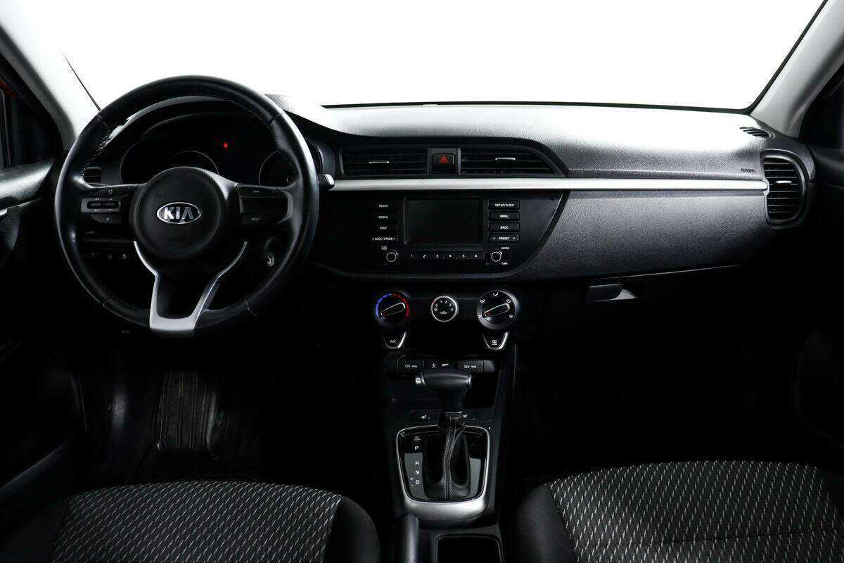 Kia Rio с пробегом — 2018 год. Фото: #10