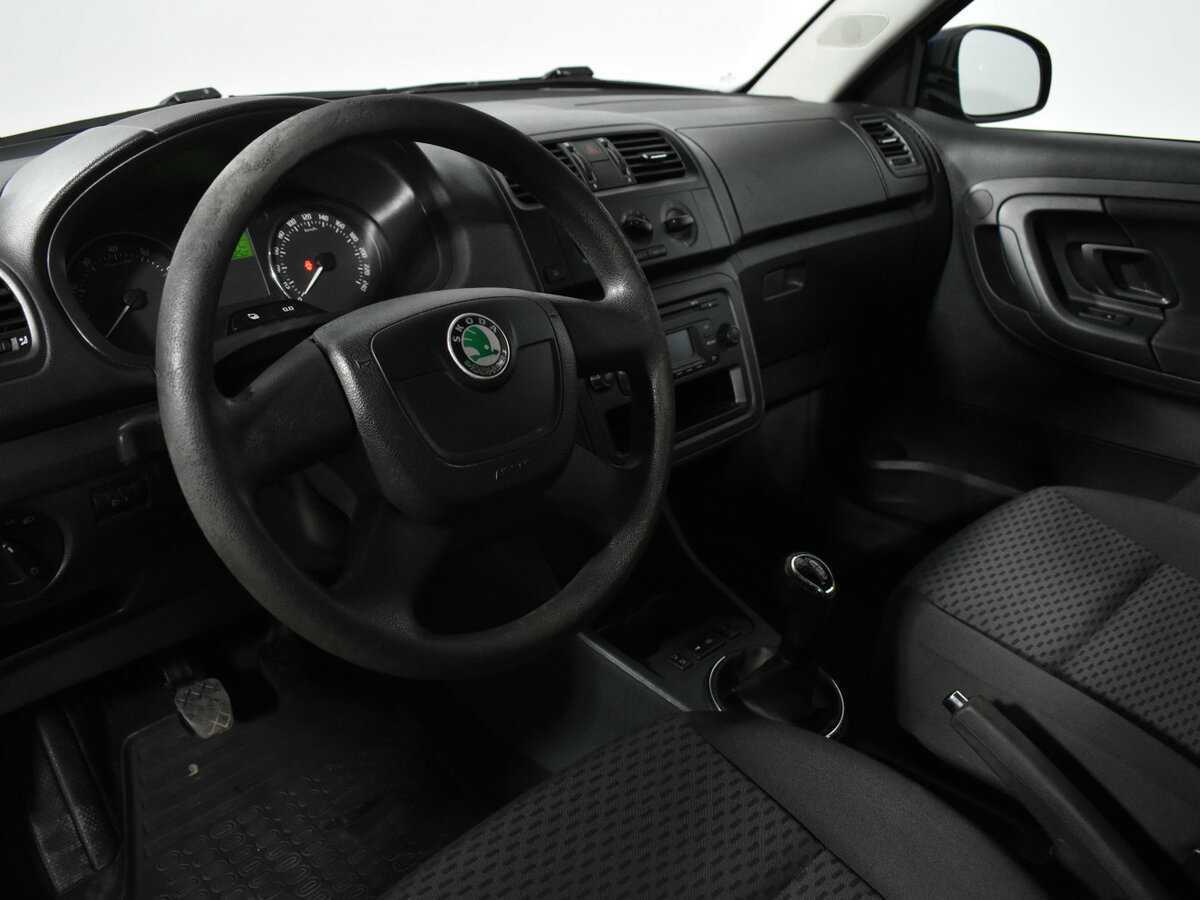 Skoda Fabia с пробегом — 2012 год. Фото: #8