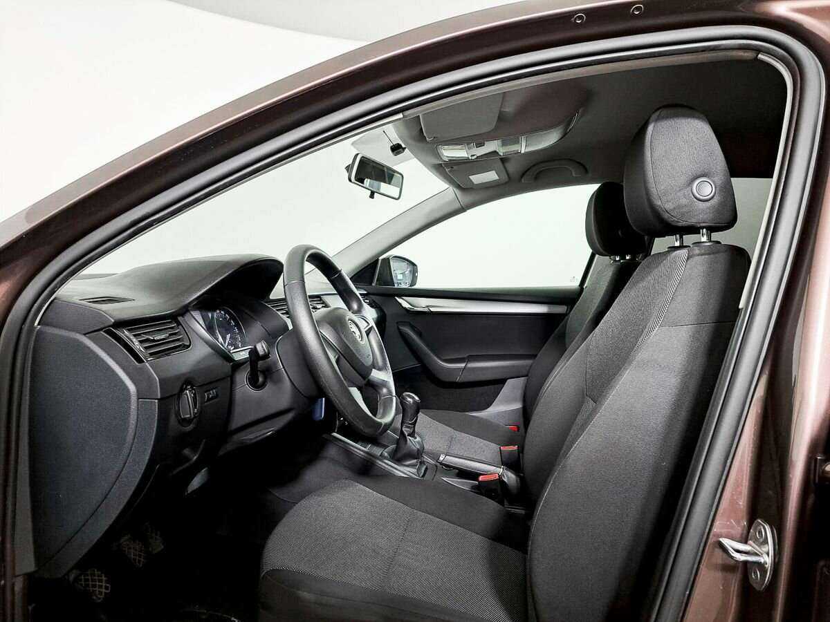 Skoda Octavia с пробегом — 2014 год. Фото: #13