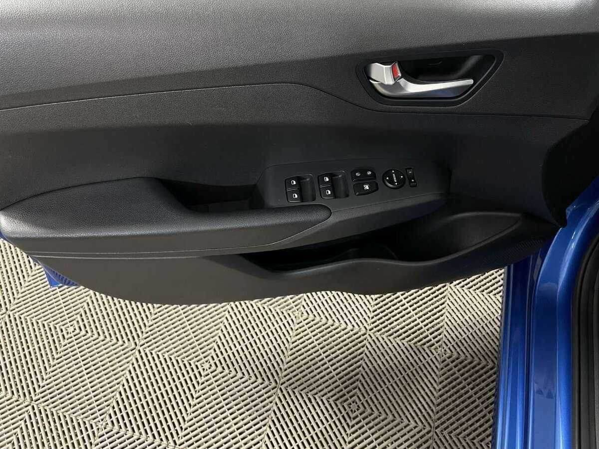 Hyundai Solaris с пробегом — 2021 год. Фото: #5