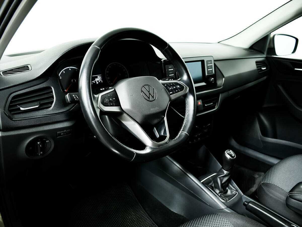 Volkswagen Polo с пробегом — 2021 год. Фото: #12
