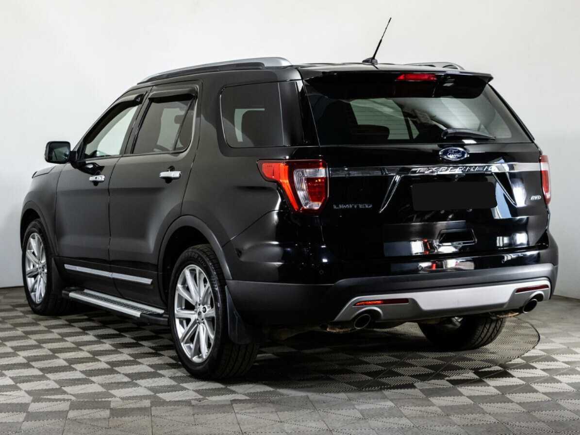 Ford Explorer с пробегом — 2016 год. Фото: #3