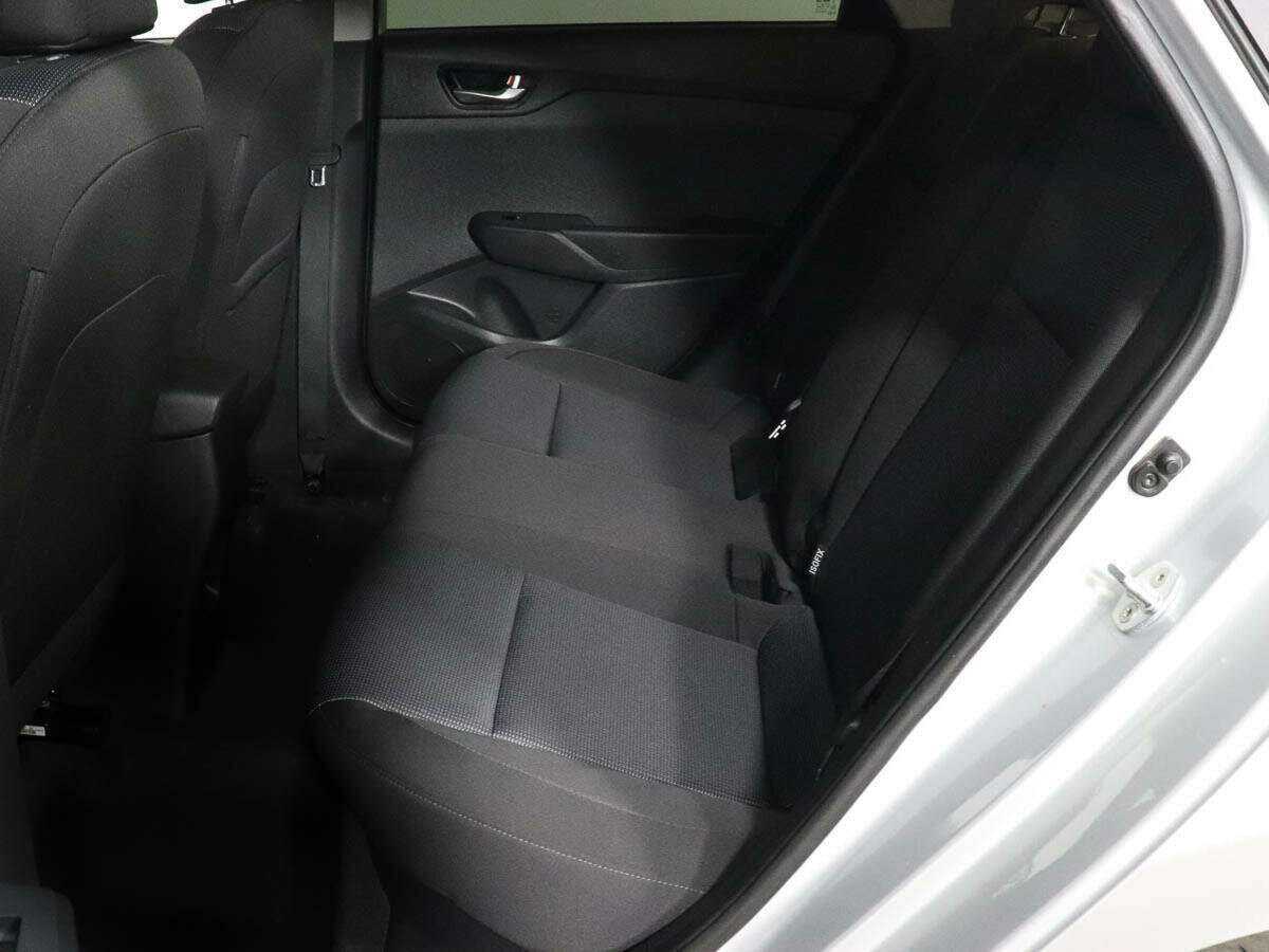 Hyundai Solaris с пробегом — 2021 год. Фото: #8