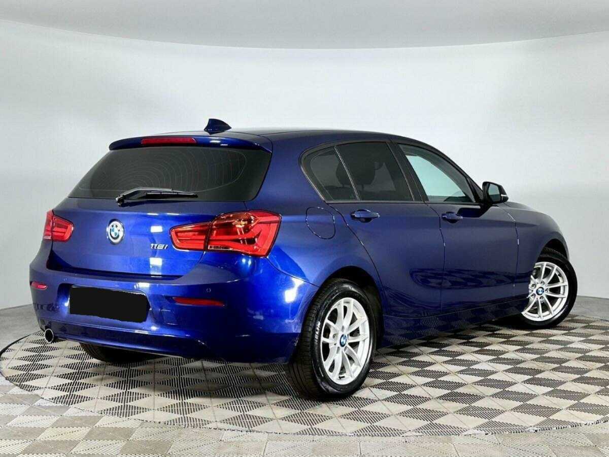 BMW 1 серии с пробегом — 2017 год. Фото: #1