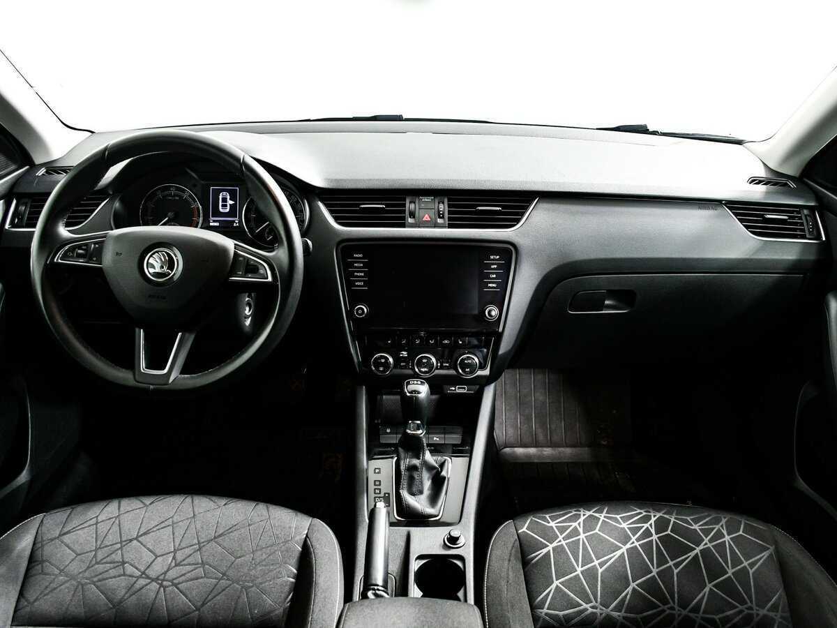 Skoda Octavia с пробегом — 2019 год. Фото: #8