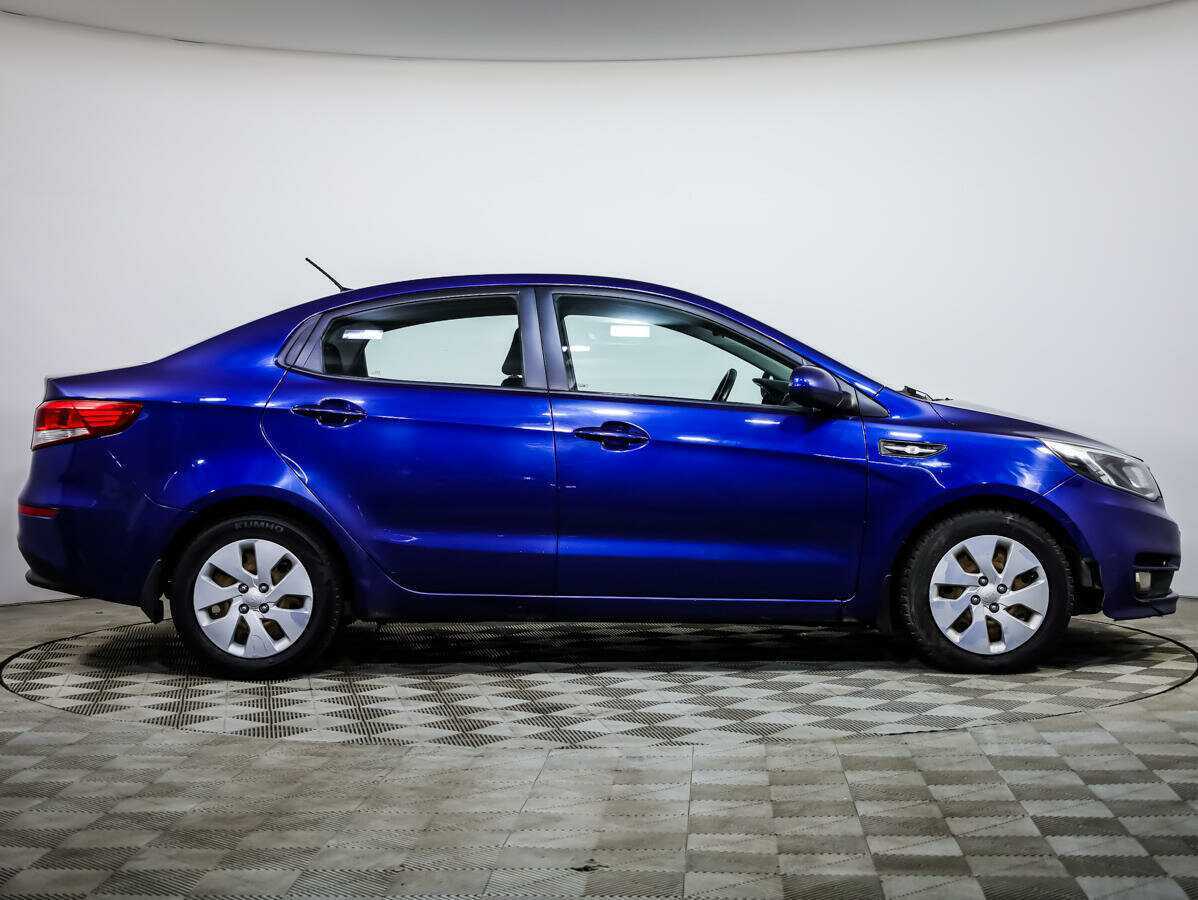 Kia Rio с пробегом — 2015 год. Фото: #2