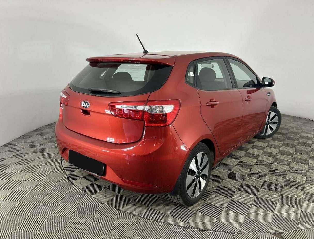Kia Rio с пробегом — 2013 год. Фото: #5