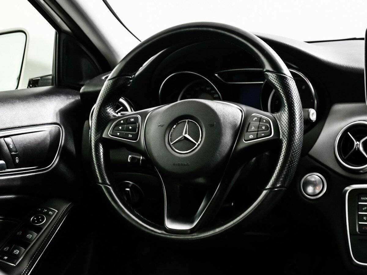 Mercedes-Benz GLA с пробегом — 2019 год. Фото: #15