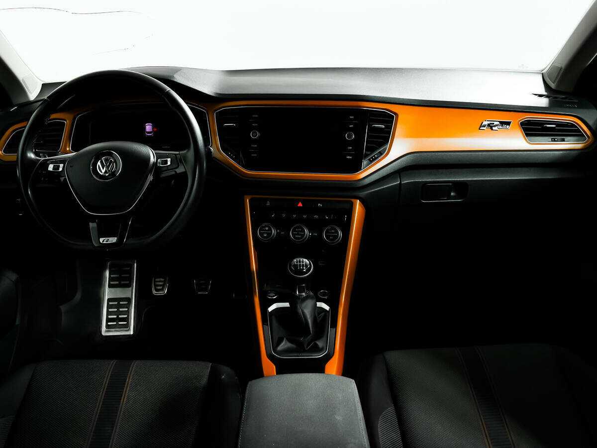 Volkswagen T-Roc с пробегом — 2018 год. Фото: #10