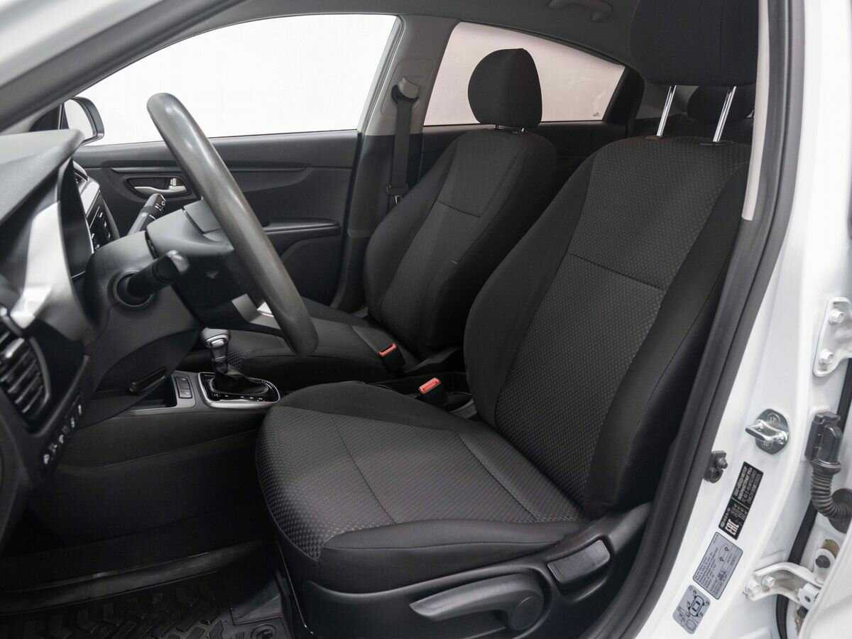 Kia Rio с пробегом — 2021 год. Фото: #9