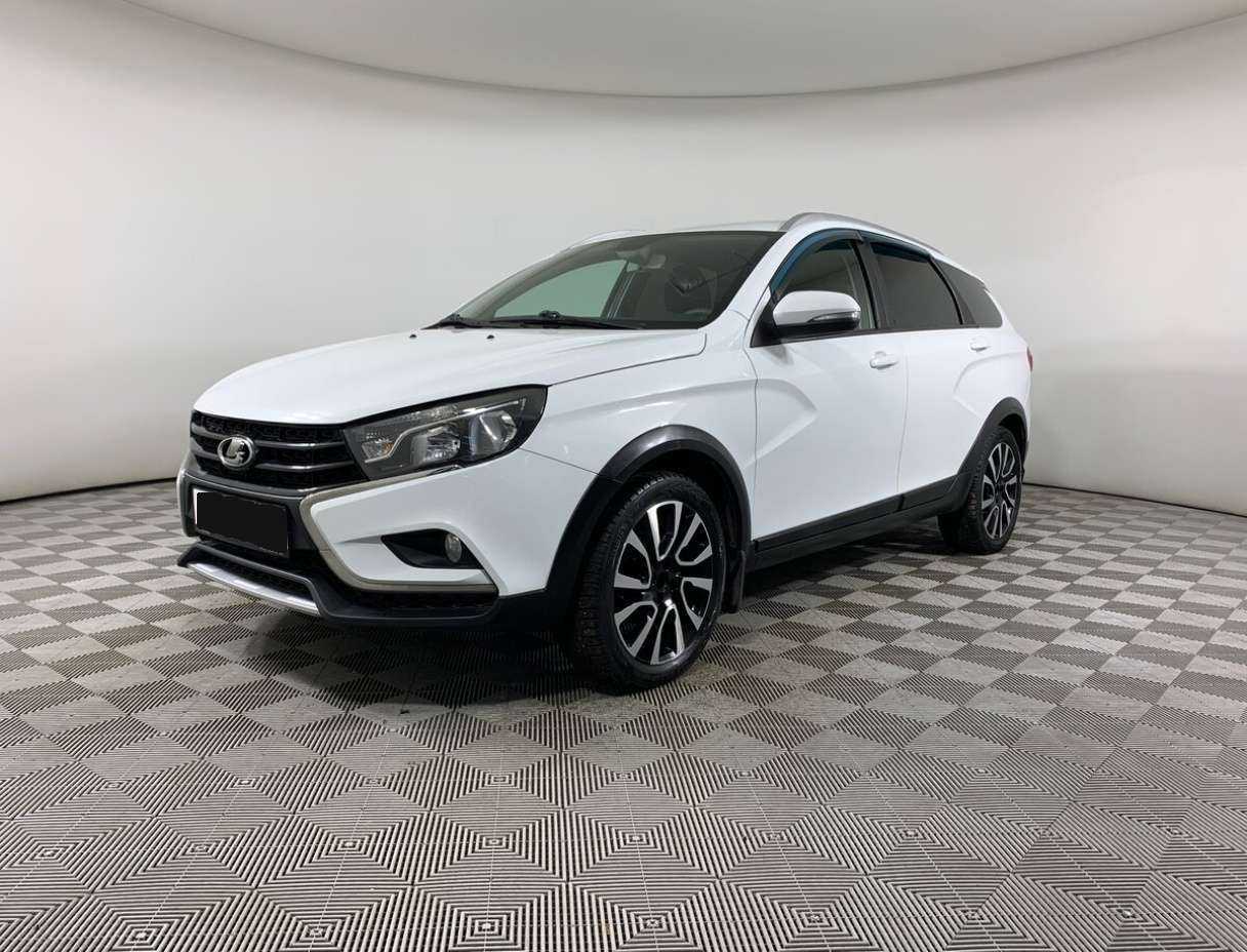 Lada (ВАЗ) Vesta с пробегом — 2018 год. Посмотреть фото