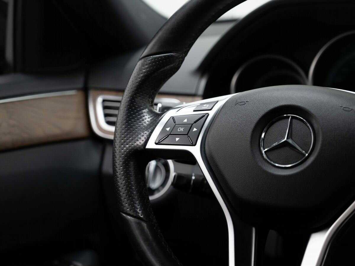 Mercedes-Benz E-Класс с пробегом — 2015 год. Фото: #15