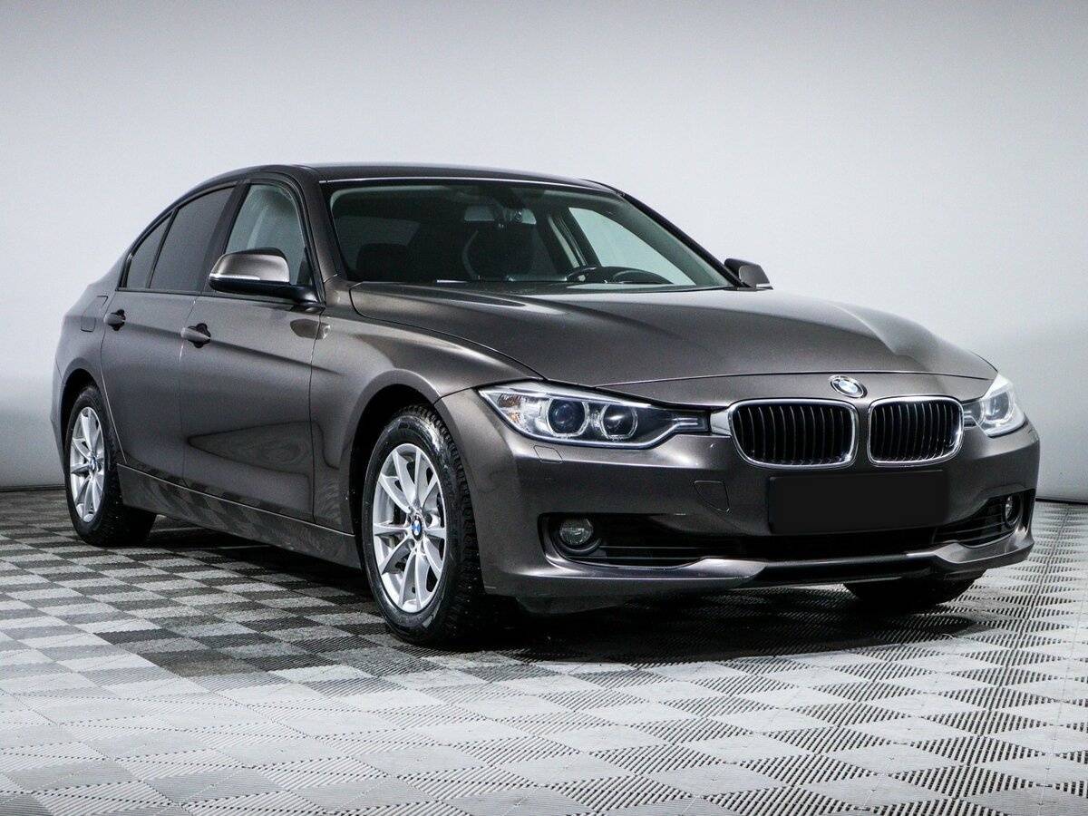 BMW 3 серии с пробегом — 2014 год. Фото: #2