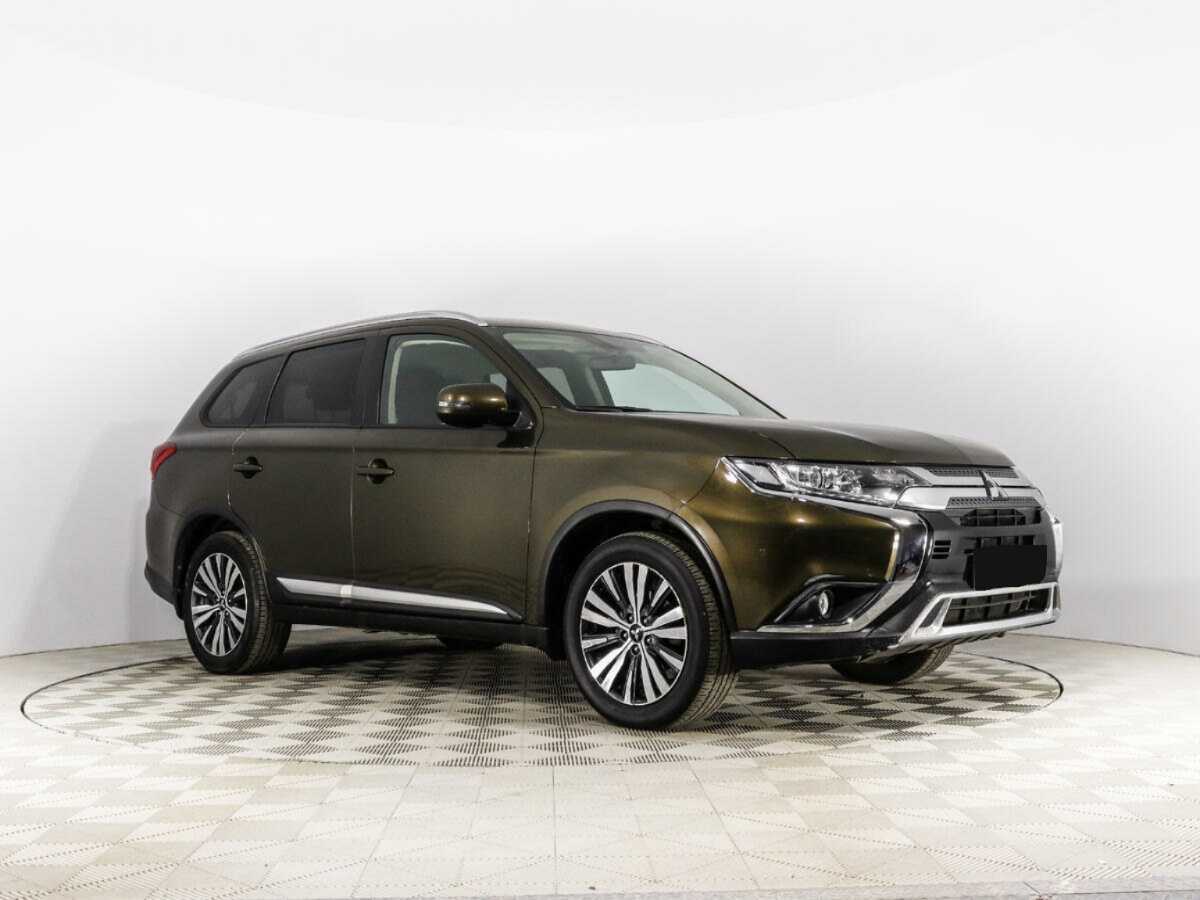 Mitsubishi Outlander с пробегом — 2020 год. Фото: #2