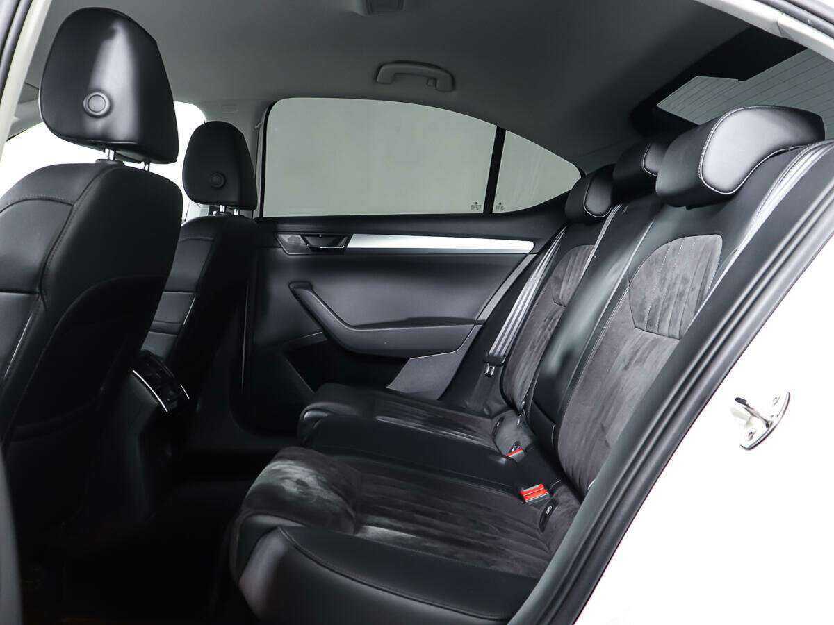 Skoda Superb с пробегом — 2017 год. Фото: #8