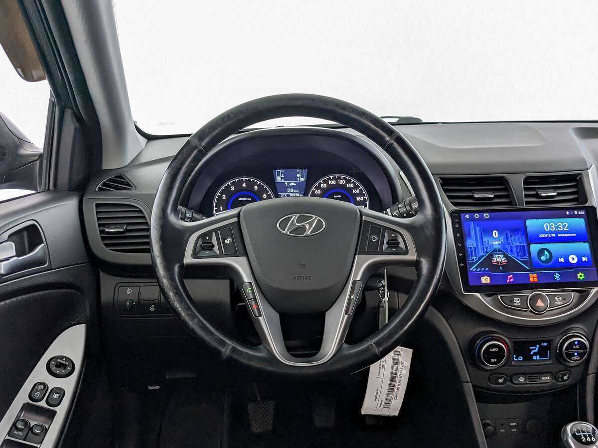 Hyundai Solaris с пробегом — 2016 год. Фото: #16