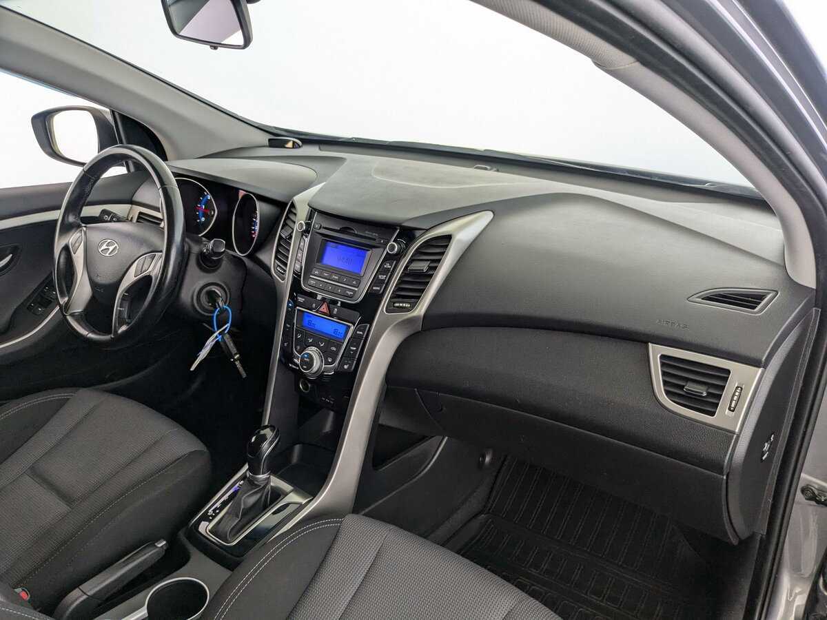 Hyundai i30 с пробегом — 2014 год. Фото: #14