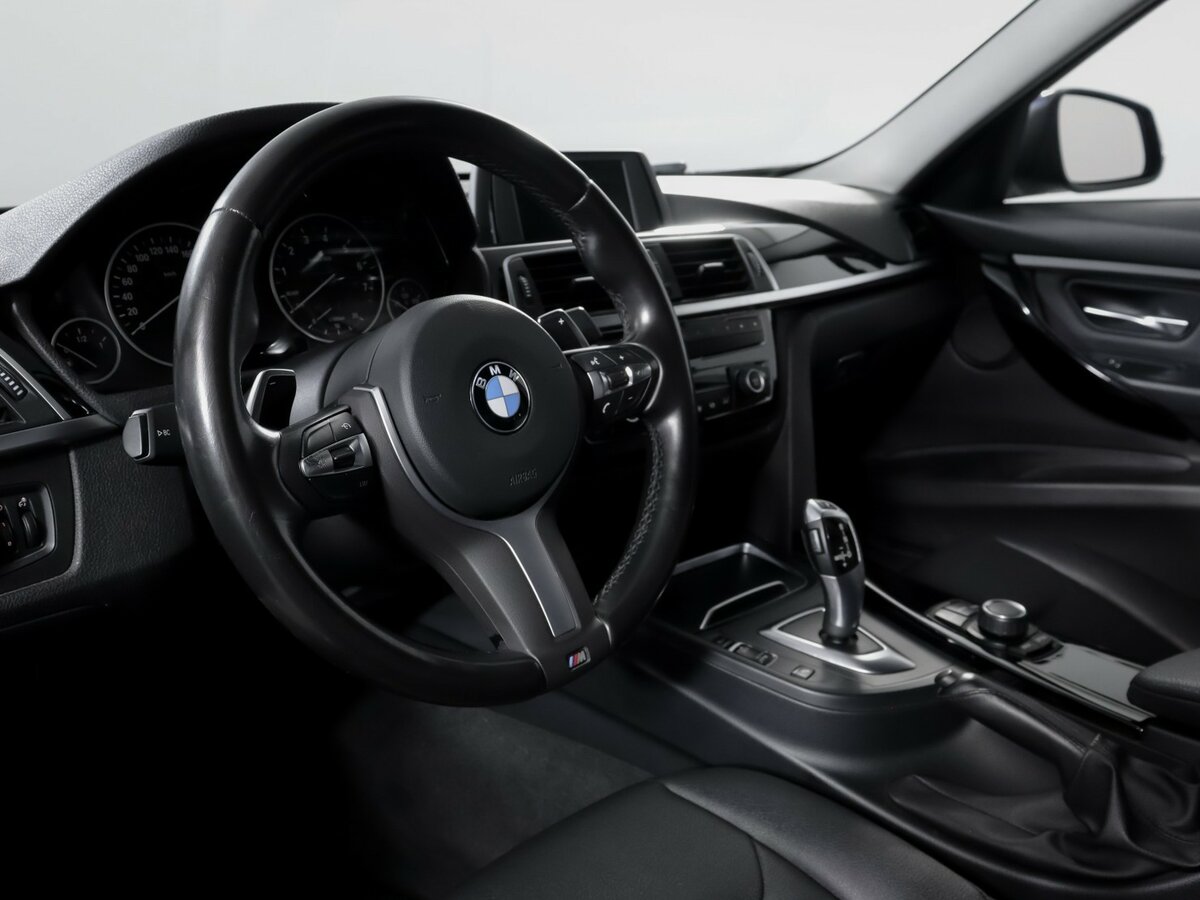 BMW 3 серии с пробегом — 2018 год. Фото: #10