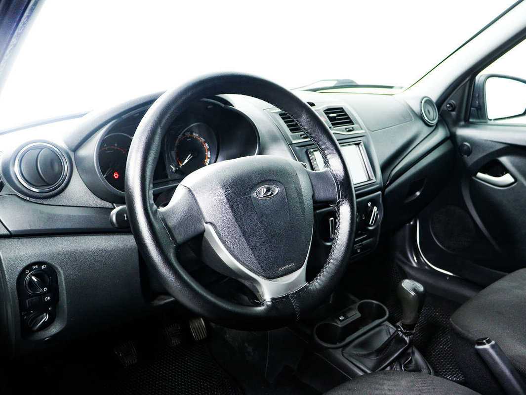 Lada (ВАЗ) Granta с пробегом — 2019 год. Фото: #12