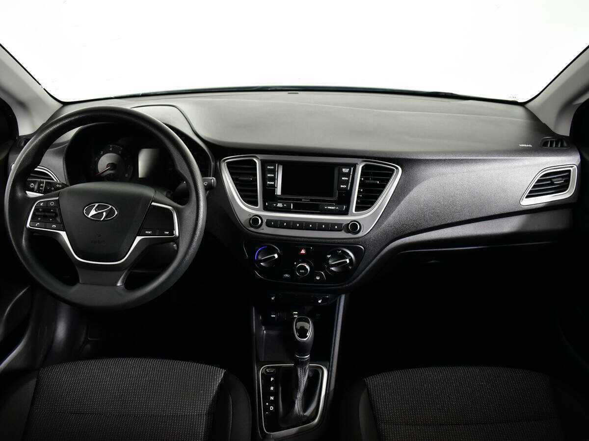 Hyundai Solaris с пробегом — 2021 год. Фото: #11