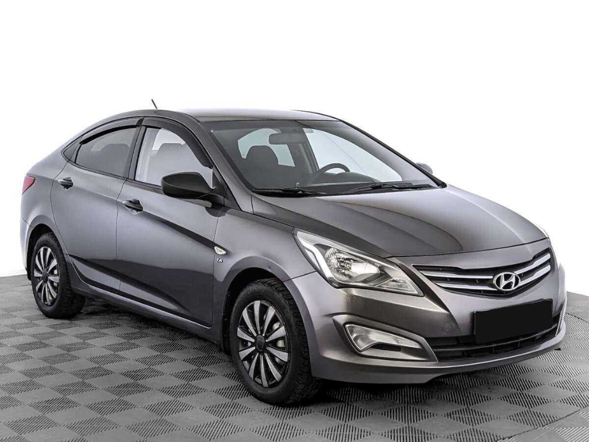 Hyundai Solaris с пробегом — 2015 год. Фото: #2