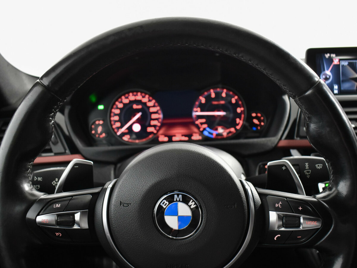 BMW 3 серии с пробегом — 2012 год. Фото: #14